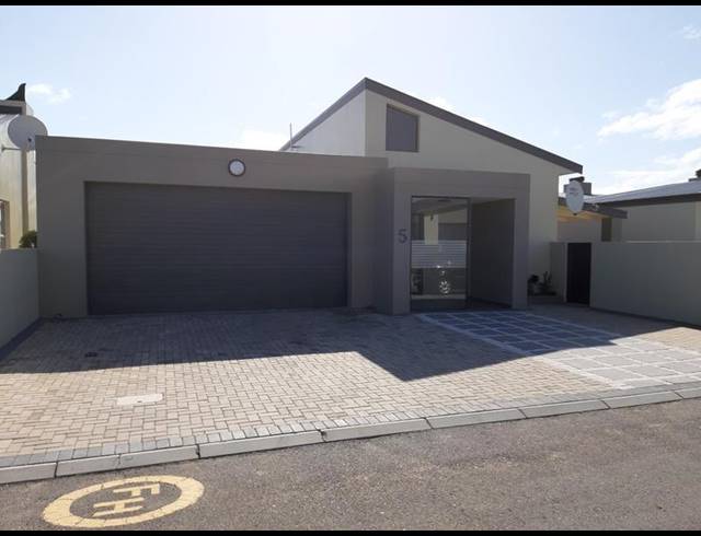 3 BEDROOM HOUSE FOR SALE IN SUNSET ESTATE